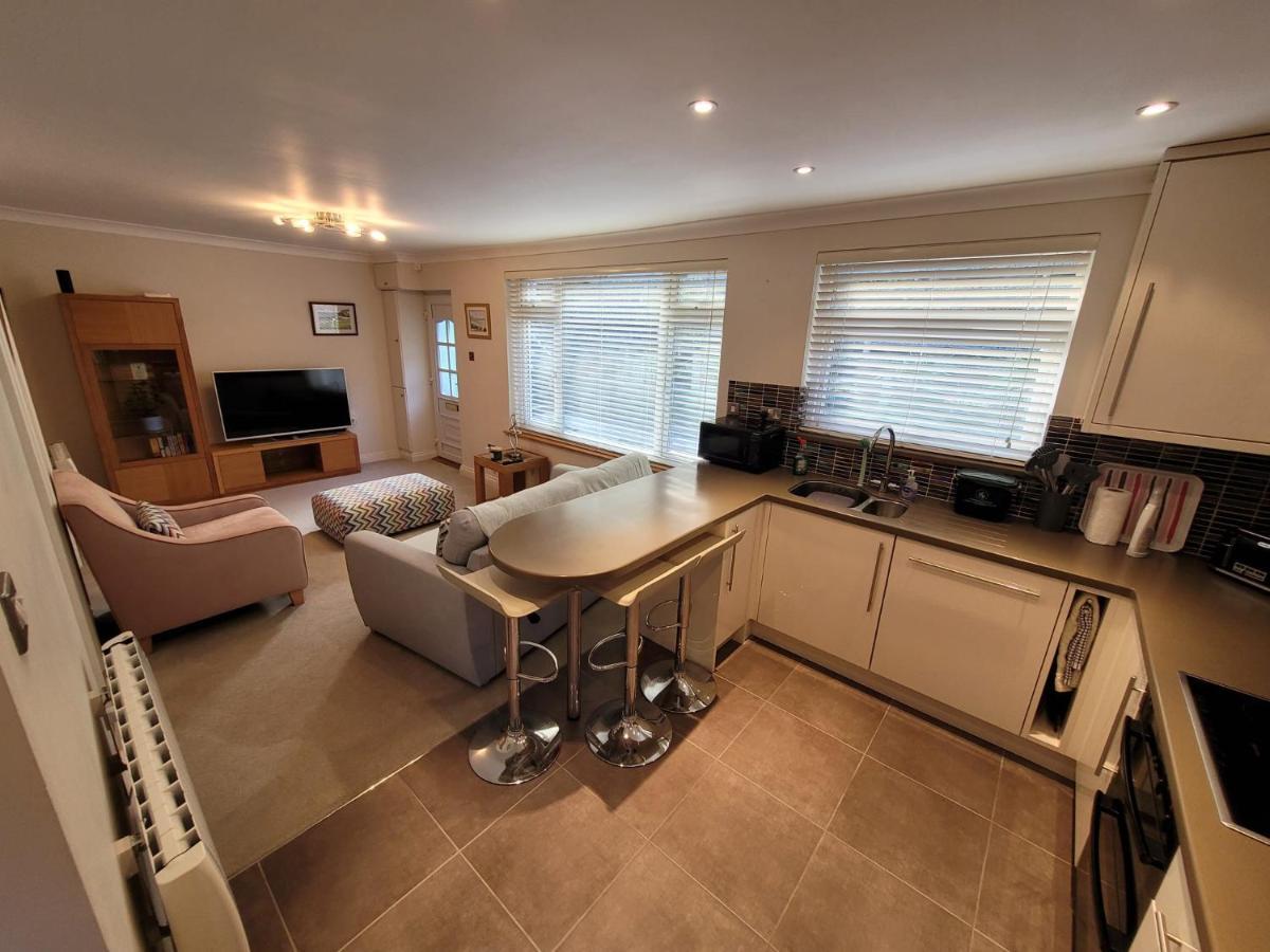 The Mumbles - Bungalow - 2 Bedrooms - Pet Friendly Swansea Eksteriør billede